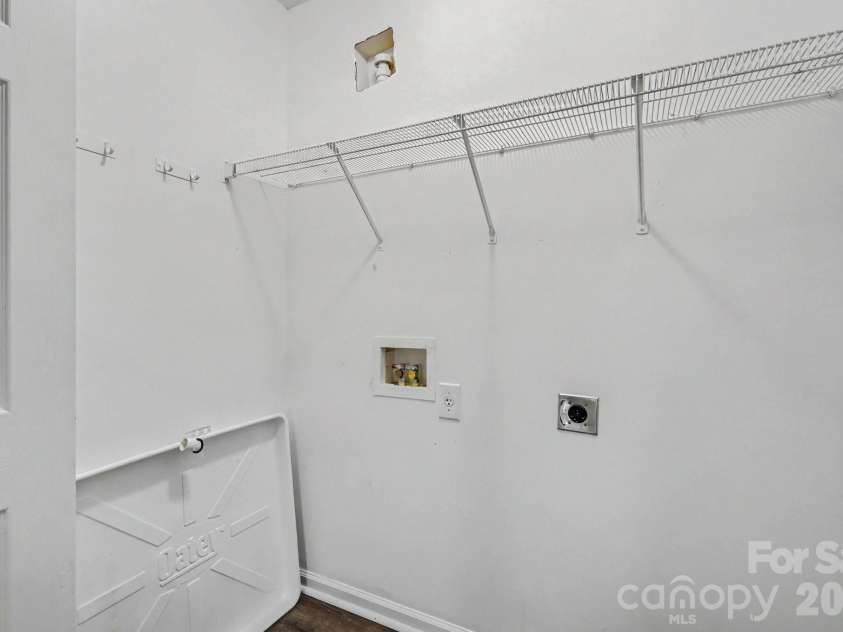 1607 Indian Springs Drive, Conover, NC 28613.  MLS# CAR4395363, YatesRealty ID 32871. 