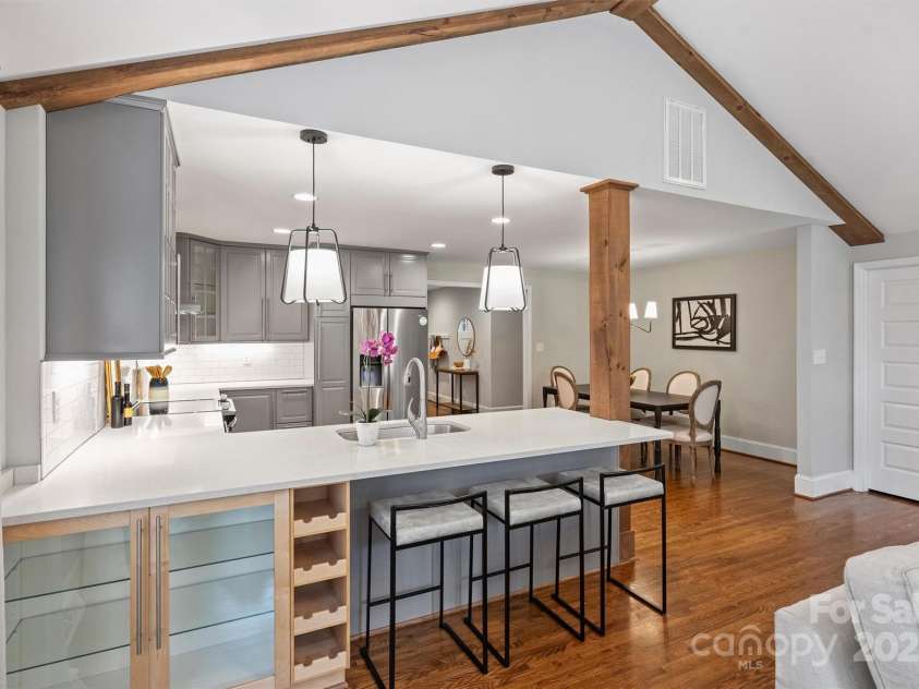 1918 Woodland Drive, Charlotte, NC 28205.  MLS# CAR4290808, YatesRealty ID 32871. 