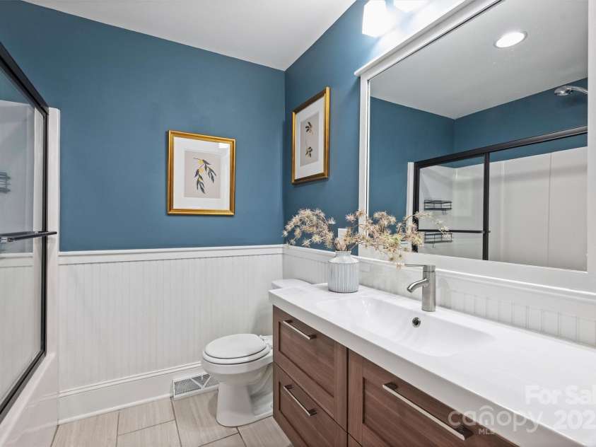 1918 Woodland Drive, Charlotte, NC 28205.  MLS# CAR4290808, YatesRealty ID 32871. 