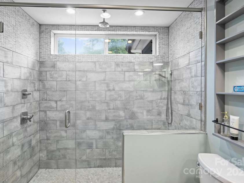 1918 Woodland Drive, Charlotte, NC 28205.  MLS# CAR4290808, YatesRealty ID 32871. 