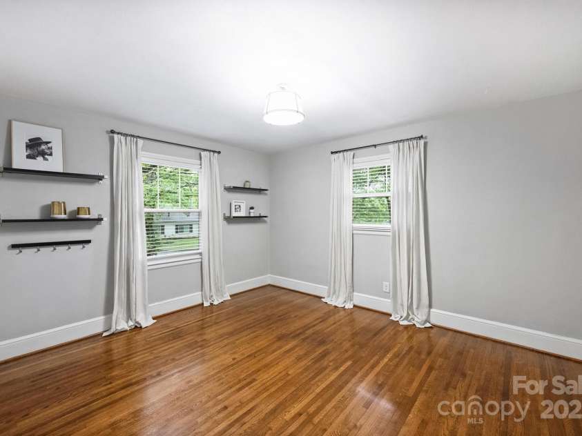 1918 Woodland Drive, Charlotte, NC 28205.  MLS# CAR4290808, YatesRealty ID 32871. 