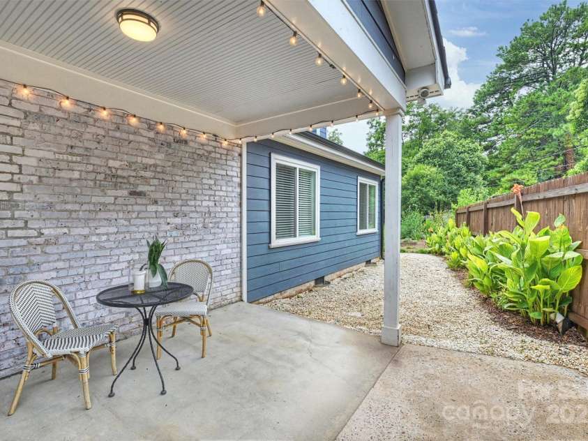 1918 Woodland Drive, Charlotte, NC 28205.  MLS# CAR4290808, YatesRealty ID 32871. 