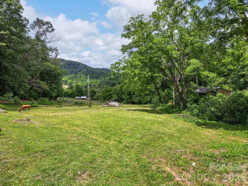 181 Harley Davidson Drive, Canton, NC 28716.  MLS# CAR4379451, YatesRealty ID 32873. 