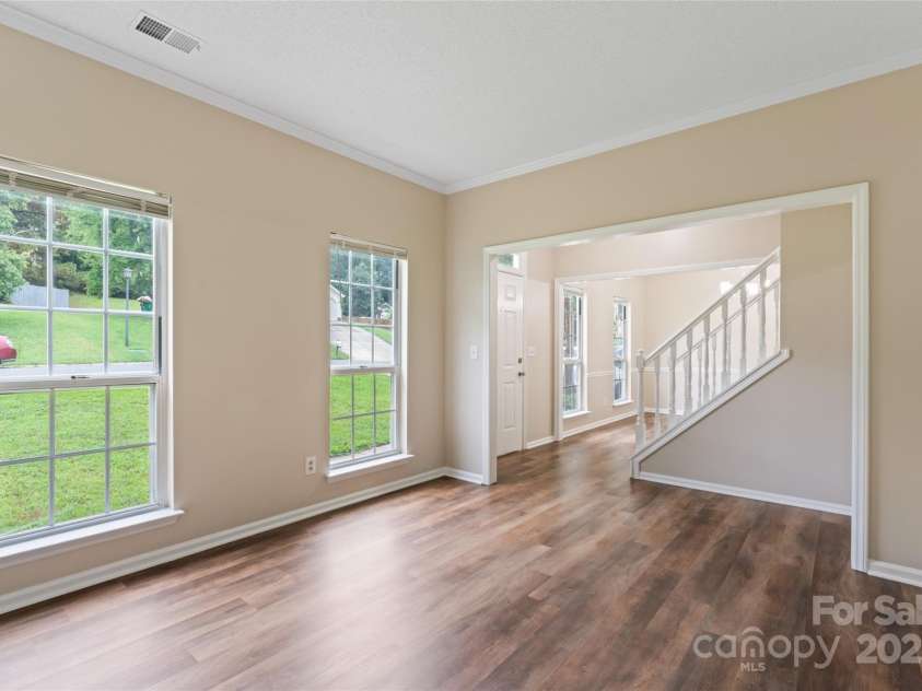 2813 Silkstream Lane, Charlotte, NC 28262.  MLS# CAR4290261, YatesRealty ID 32874. 