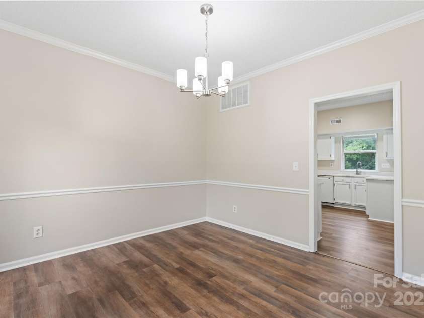 2813 Silkstream Lane, Charlotte, NC 28262.  MLS# CAR4290261, YatesRealty ID 32874. 