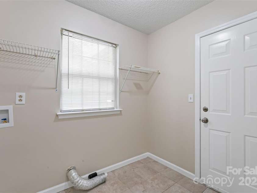 2813 Silkstream Lane, Charlotte, NC 28262.  MLS# CAR4290261, YatesRealty ID 32874. 