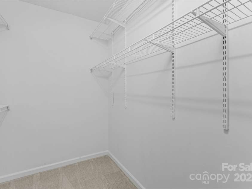 2813 Silkstream Lane, Charlotte, NC 28262.  MLS# CAR4290261, YatesRealty ID 32874. 