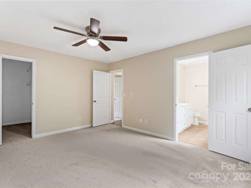 2813 Silkstream Lane, Charlotte, NC 28262.  MLS# CAR4290261, YatesRealty ID 32874. 