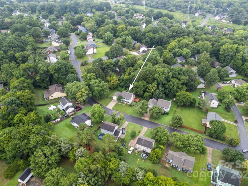 2813 Silkstream Lane, Charlotte, NC 28262.  MLS# CAR4290261, YatesRealty ID 32874. 