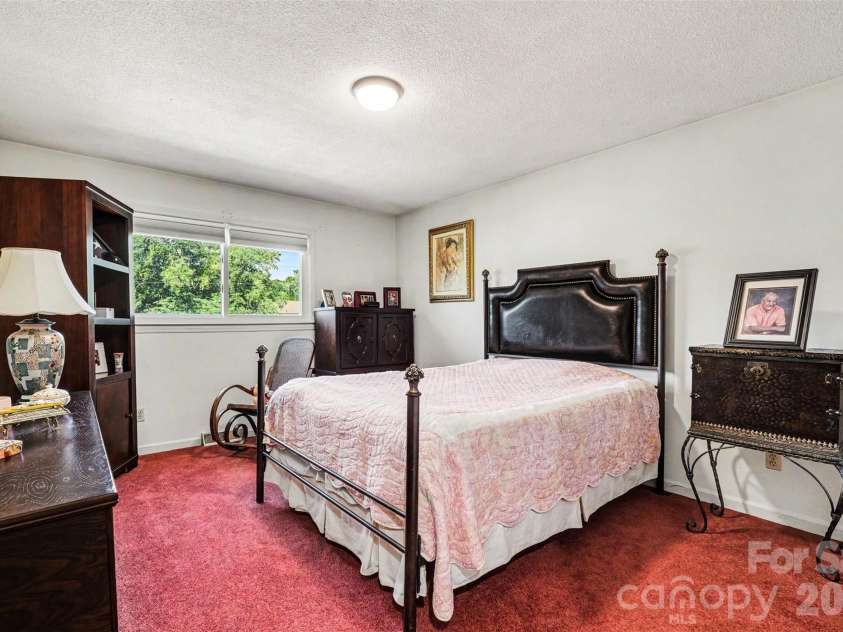 7107 Rolling Hills Drive, Sherrills Ford, NC 28673.  MLS# CAR4396922, YatesRealty ID 32874. Bedroom 2