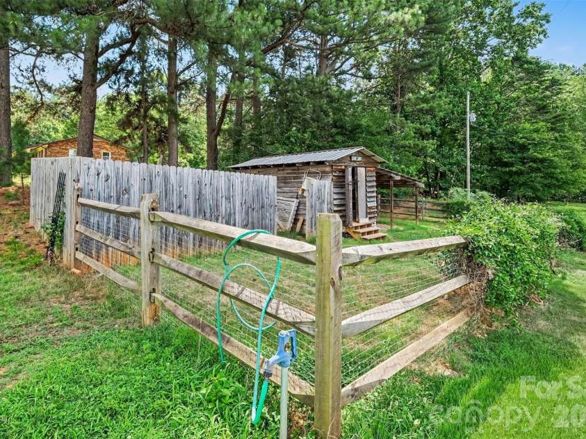 7107 Rolling Hills Drive, Sherrills Ford, NC 28673.  MLS# CAR4396922, YatesRealty ID 32874. Garage with storage option