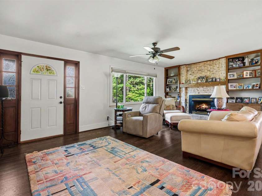 7107 Rolling Hills Drive, Sherrills Ford, NC 28673.  MLS# CAR4396922, YatesRealty ID 32874. Living Room