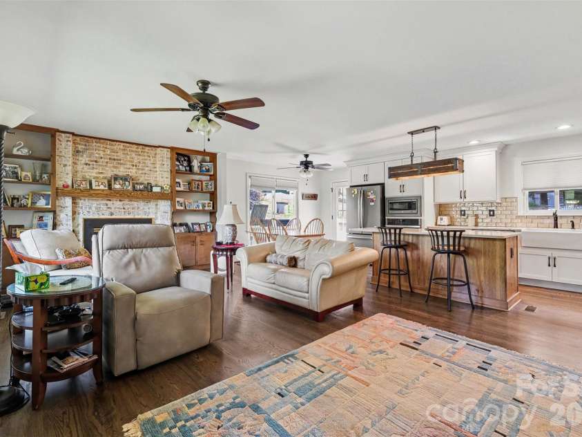 7107 Rolling Hills Drive, Sherrills Ford, NC 28673.  MLS# CAR4396922, YatesRealty ID 32874. Open living plan