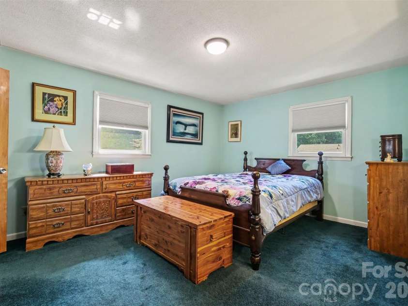 7107 Rolling Hills Drive, Sherrills Ford, NC 28673.  MLS# CAR4396922, YatesRealty ID 32874. Primary Bedroom