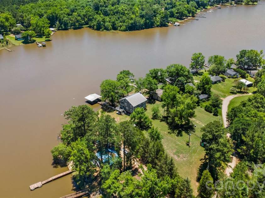 2450 Cottage Lane, Liberty Hill, SC 29074.  MLS# CAR4389251, YatesRealty ID 32875. 