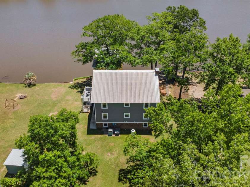 2450 Cottage Lane, Liberty Hill, SC 29074.  MLS# CAR4389251, YatesRealty ID 32875. 