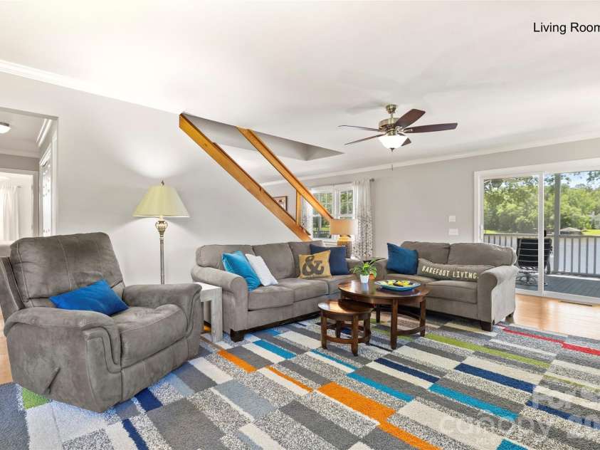 2450 Cottage Lane, Liberty Hill, SC 29074.  MLS# CAR4389251, YatesRealty ID 32875. 