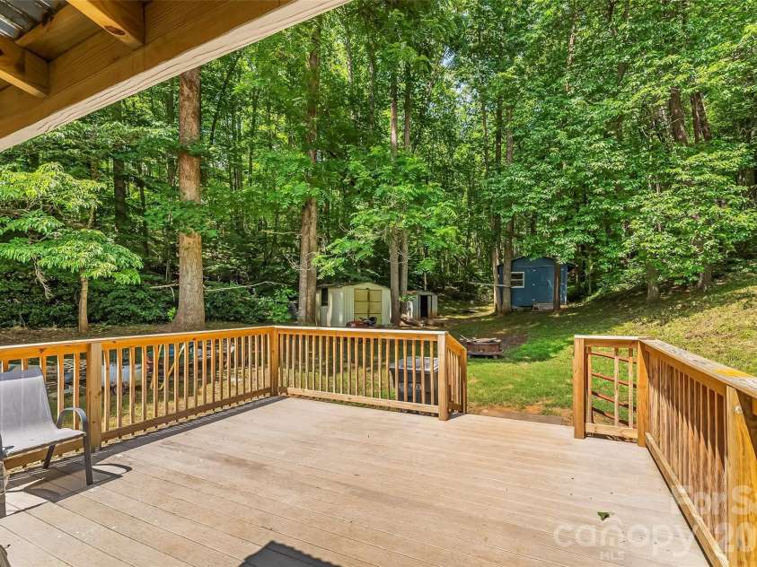 771 Hoppy Tom Hollow Road, Marion, NC 28752.  MLS# CAR4391931, YatesRealty ID 32876. 