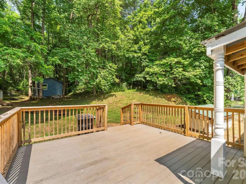 771 Hoppy Tom Hollow Road, Marion, NC 28752.  MLS# CAR4391931, YatesRealty ID 32876. Back Deck