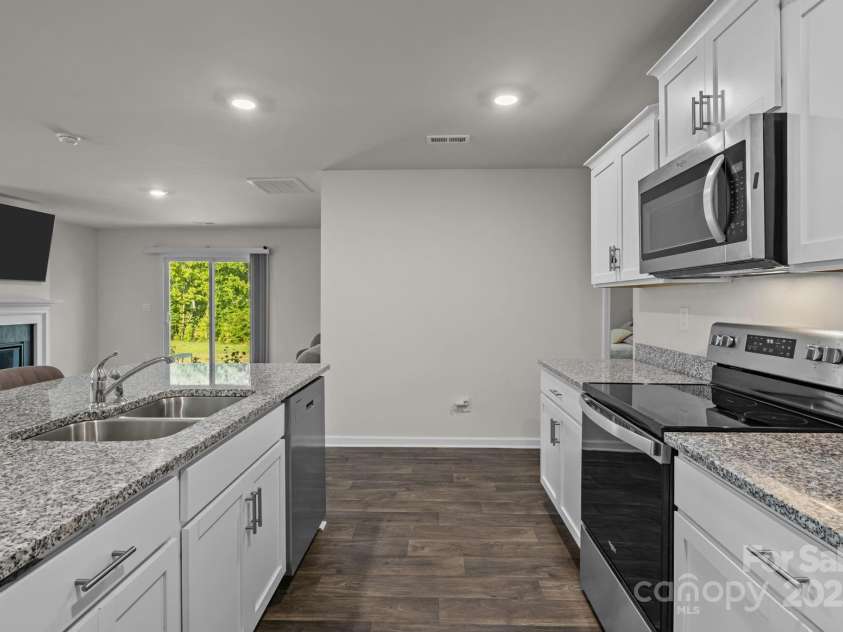 1730 Bright Hope Lane, Dallas, NC 28034.  MLS# CAR4305986, YatesRealty ID 32877. 