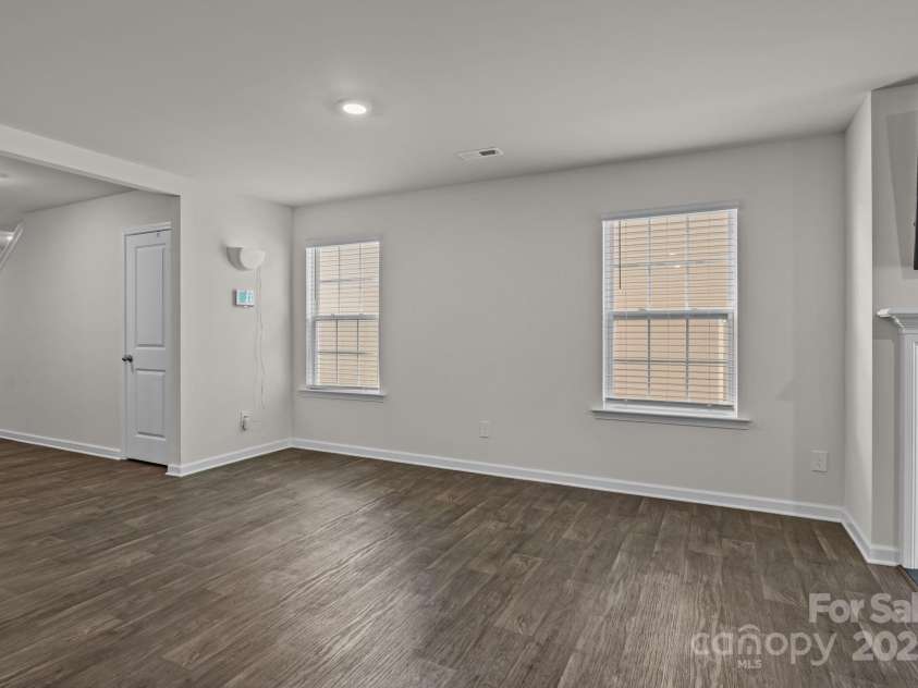 1730 Bright Hope Lane, Dallas, NC 28034.  MLS# CAR4305986, YatesRealty ID 32877. 