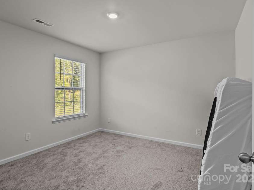 1730 Bright Hope Lane, Dallas, NC 28034.  MLS# CAR4305986, YatesRealty ID 32877. 
