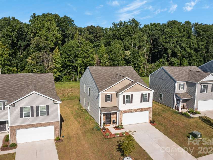 1730 Bright Hope Lane, Dallas, NC 28034.  MLS# CAR4305986, YatesRealty ID 32877. 