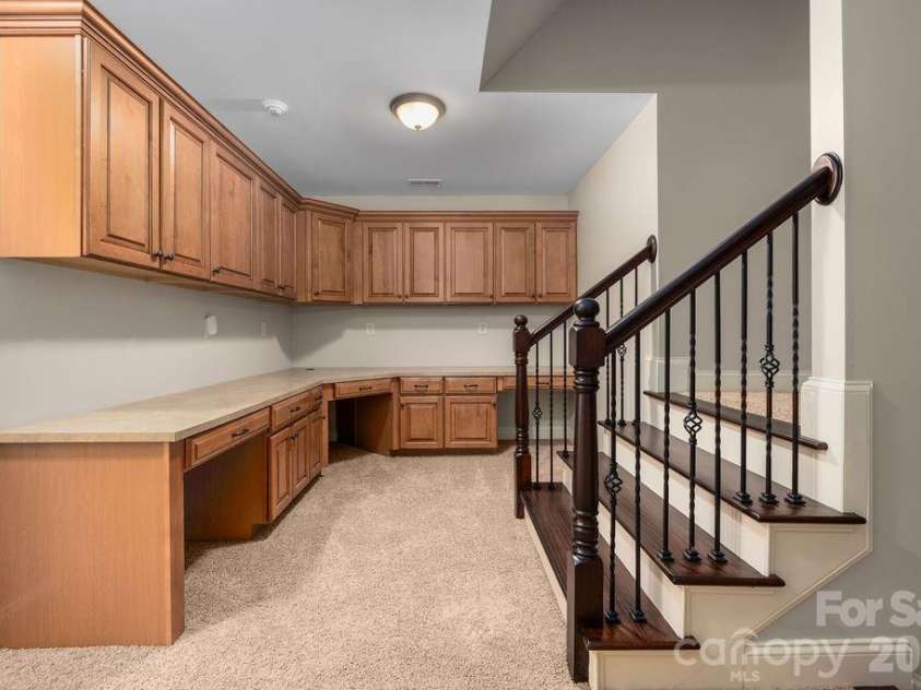 8325 Curico Lane, Charlotte, NC 28227.  MLS# CAR4387517, YatesRealty ID 32877. Additional Office Space Second floor
