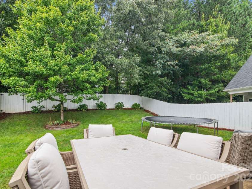 19333 Pocono Lane, Cornelius, NC 28031.  MLS# CAR4286537, YatesRealty ID 32878. 