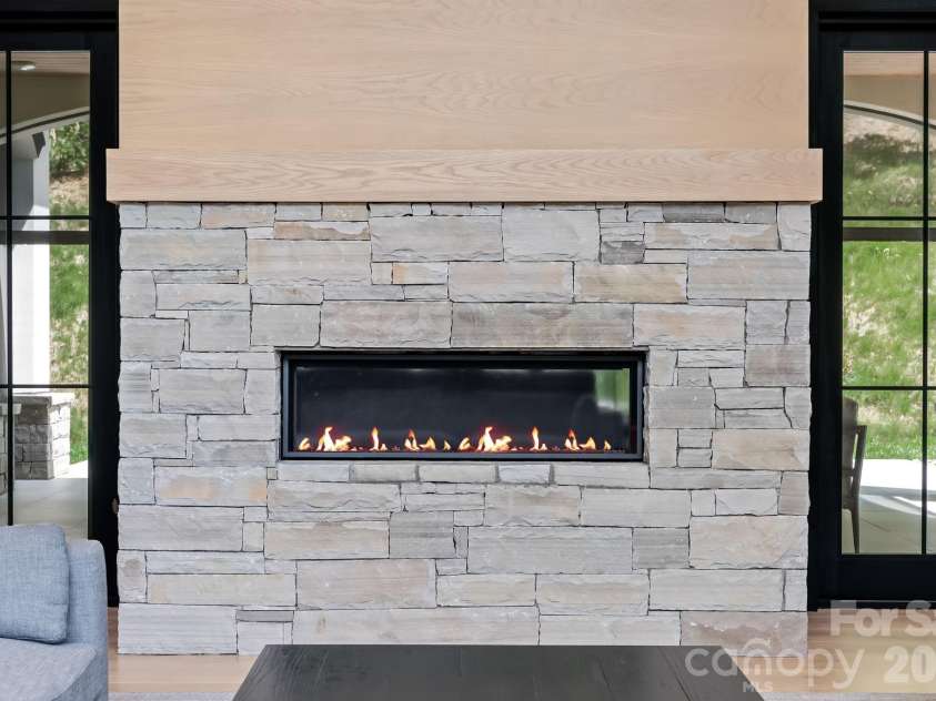 504 Hollow Trail, Asheville, NC 28803.  MLS# CAR4396838, YatesRealty ID 32879. 