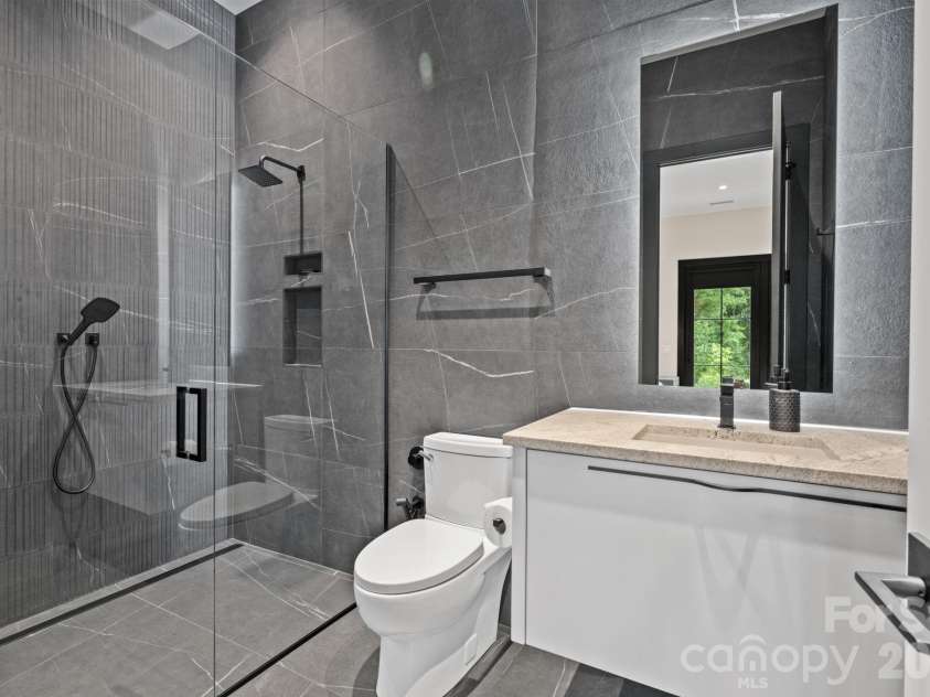 504 Hollow Trail, Asheville, NC 28803.  MLS# CAR4396838, YatesRealty ID 32879. 