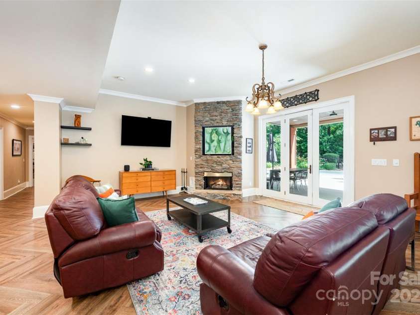 131 Quiet Waters Road, Belmont, NC 28012.  MLS# CAR4283418, YatesRealty ID 32880. 