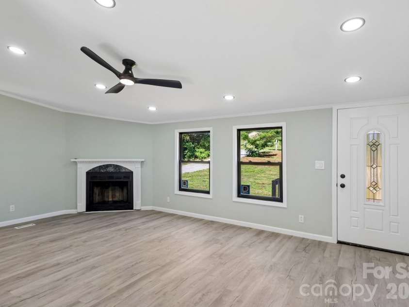 4126 Ritchfield Drive, Lincolnton, NC 28092.  MLS# CAR4394146, YatesRealty ID 32880. 