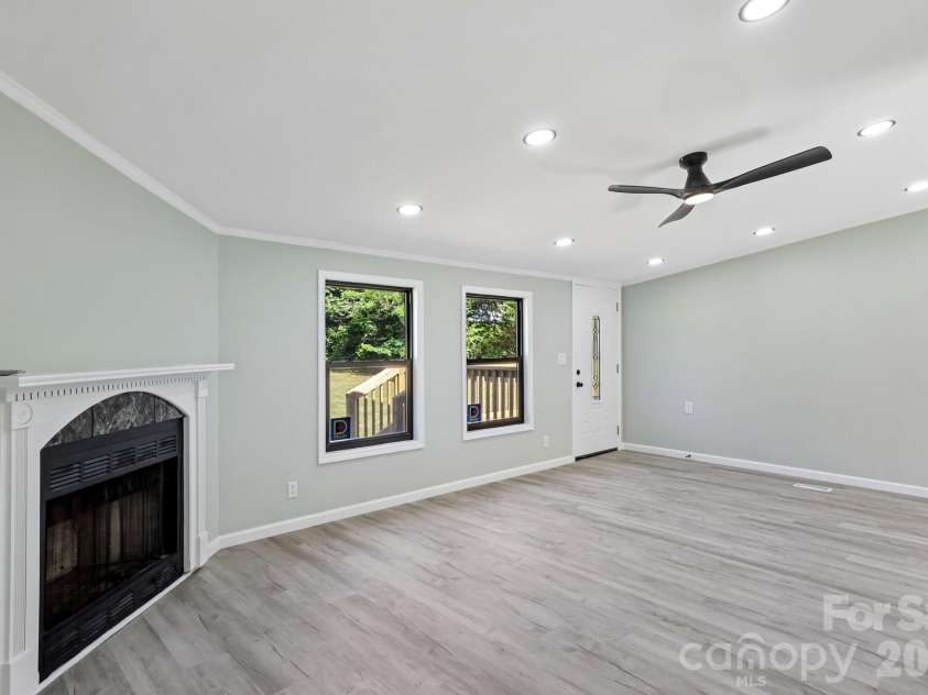 4126 Ritchfield Drive, Lincolnton, NC 28092.  MLS# CAR4394146, YatesRealty ID 32880. 