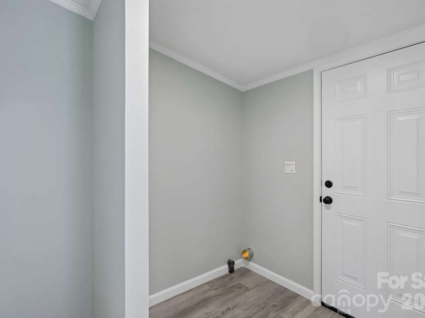 4126 Ritchfield Drive, Lincolnton, NC 28092.  MLS# CAR4394146, YatesRealty ID 32880. 