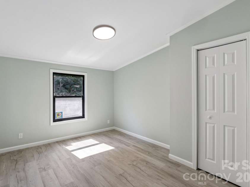 4126 Ritchfield Drive, Lincolnton, NC 28092.  MLS# CAR4394146, YatesRealty ID 32880. 