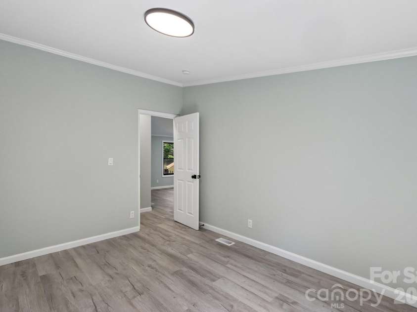 4126 Ritchfield Drive, Lincolnton, NC 28092.  MLS# CAR4394146, YatesRealty ID 32880. 