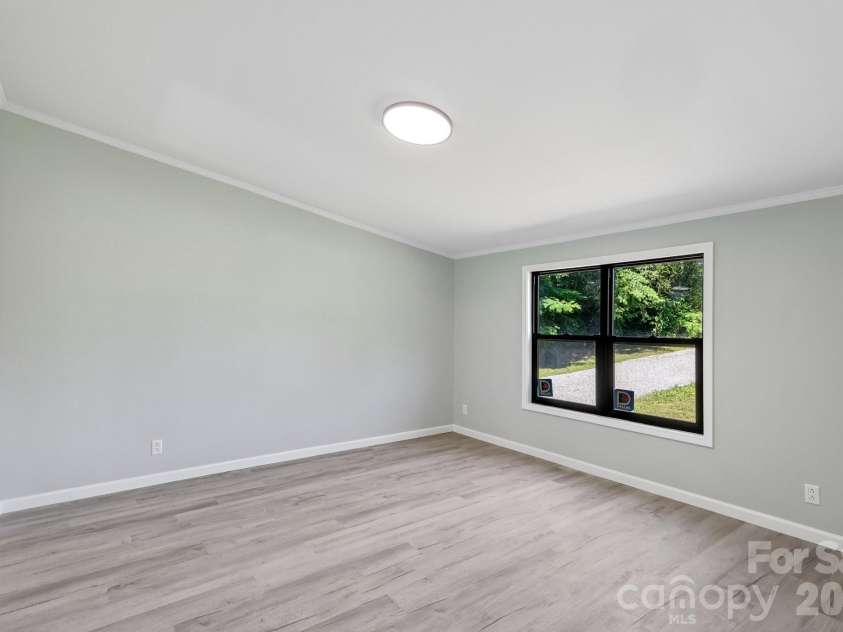 4126 Ritchfield Drive, Lincolnton, NC 28092.  MLS# CAR4394146, YatesRealty ID 32880. 
