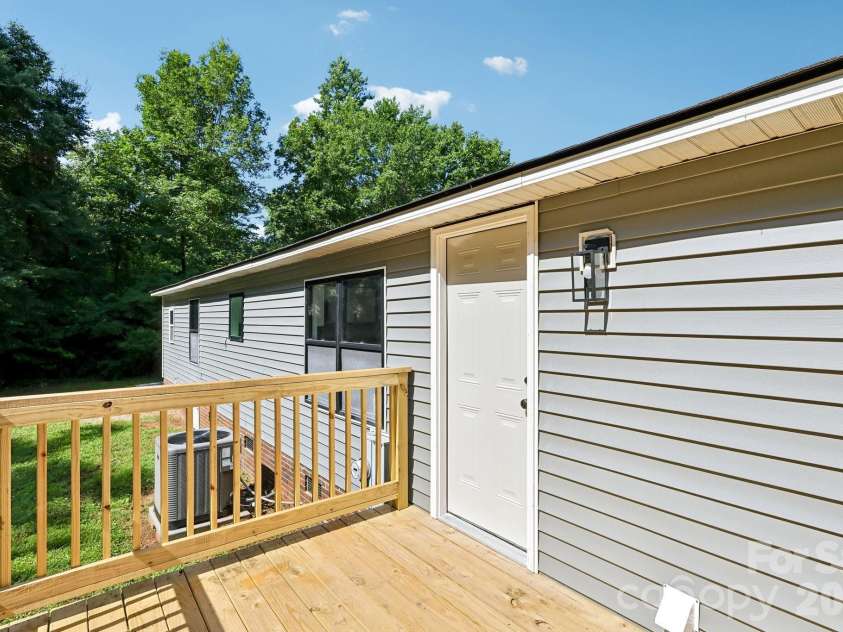 4126 Ritchfield Drive, Lincolnton, NC 28092.  MLS# CAR4394146, YatesRealty ID 32880. 