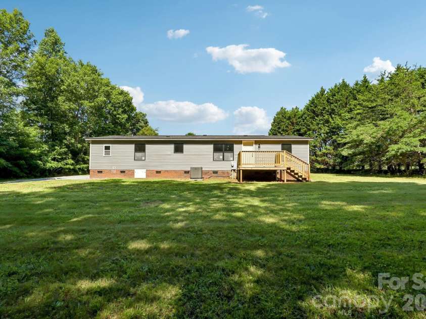 4126 Ritchfield Drive, Lincolnton, NC 28092.  MLS# CAR4394146, YatesRealty ID 32880. 