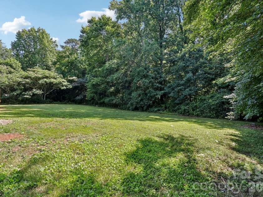 4126 Ritchfield Drive, Lincolnton, NC 28092.  MLS# CAR4394146, YatesRealty ID 32880. 