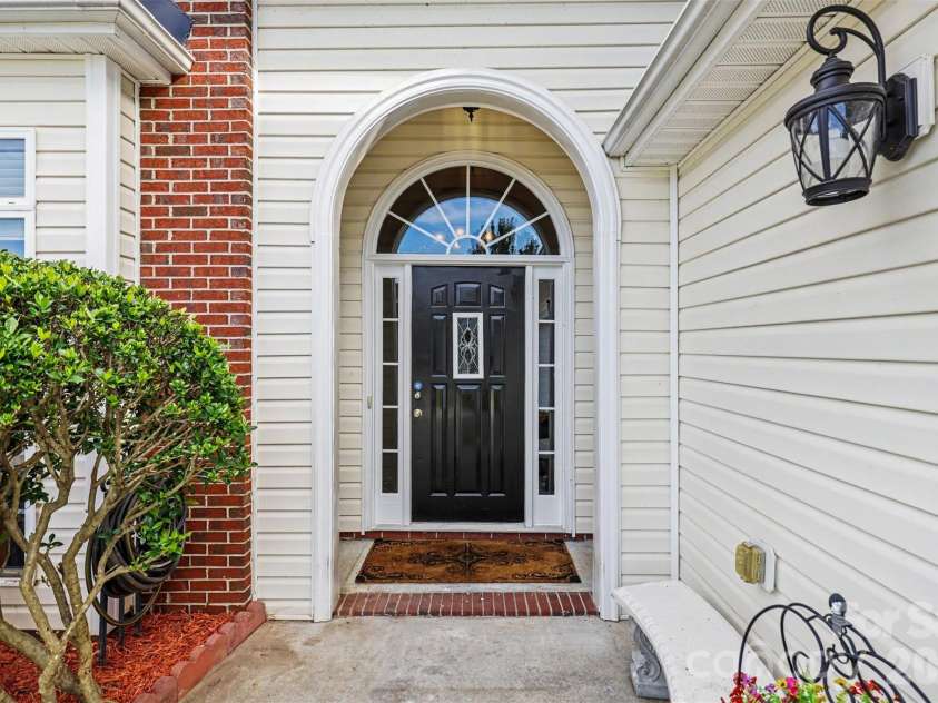 2024 Galena Chase Drive, Indian Trail, NC 28079.  MLS# CAR4393718, YatesRealty ID 32881. 