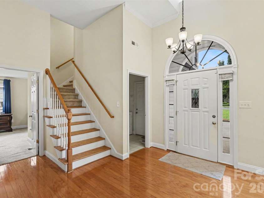 2024 Galena Chase Drive, Indian Trail, NC 28079.  MLS# CAR4393718, YatesRealty ID 32881. Foyer