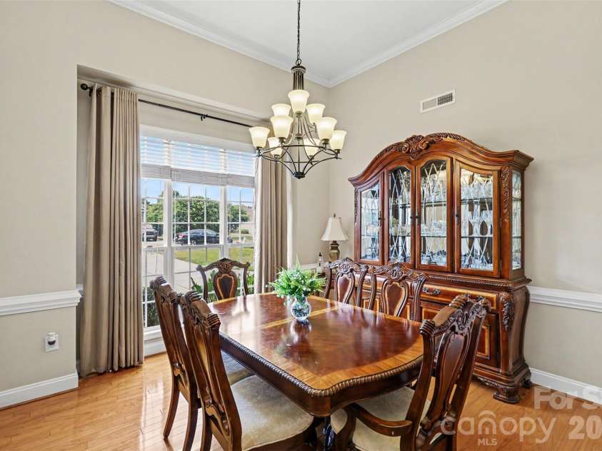 2024 Galena Chase Drive, Indian Trail, NC 28079.  MLS# CAR4393718, YatesRealty ID 32881. Large dinning room