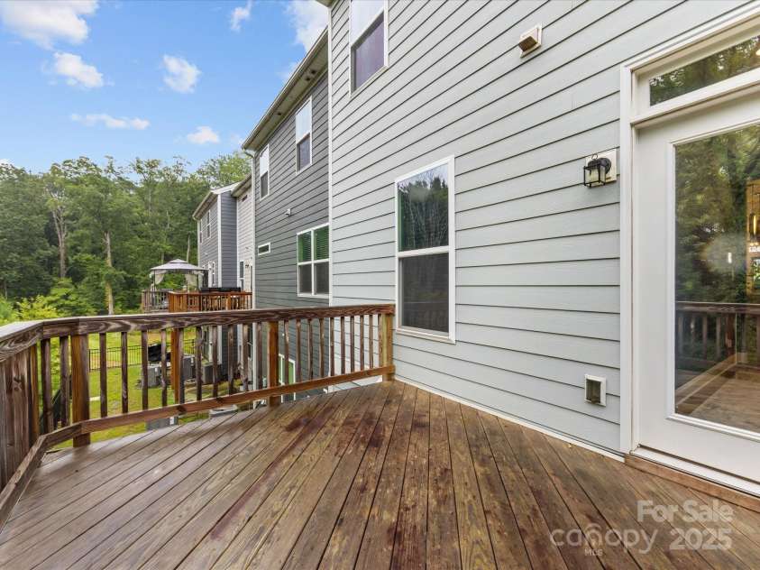 2314 Creekmere Lane, Charlotte, NC 28262.  MLS# CAR4290042, YatesRealty ID 32881. 