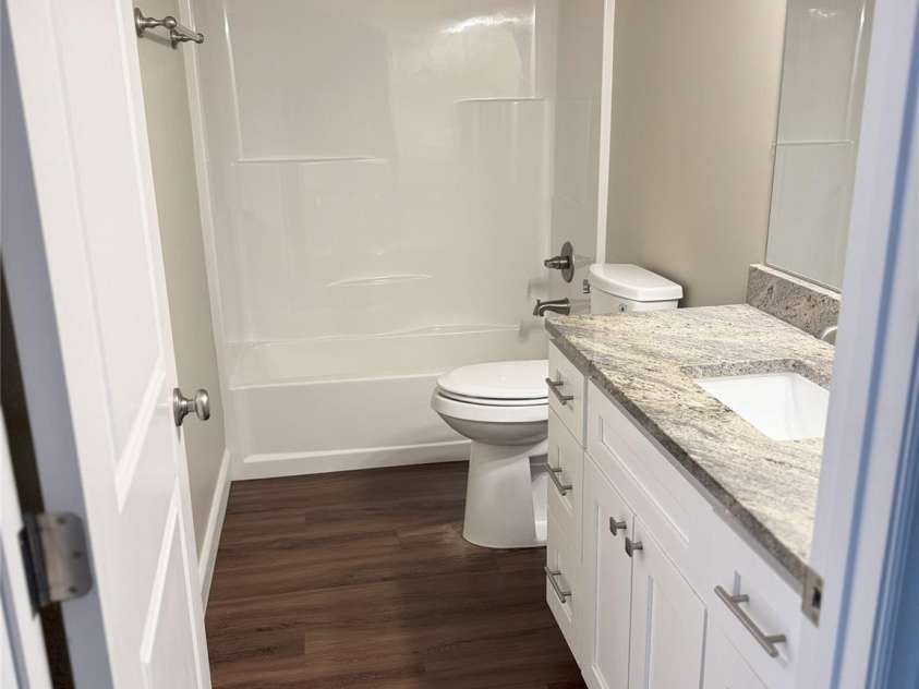 9 Half Moon Drive, Swannanoa, NC 28778.  MLS# CAR4289226, YatesRealty ID 32882. Bathroom 1