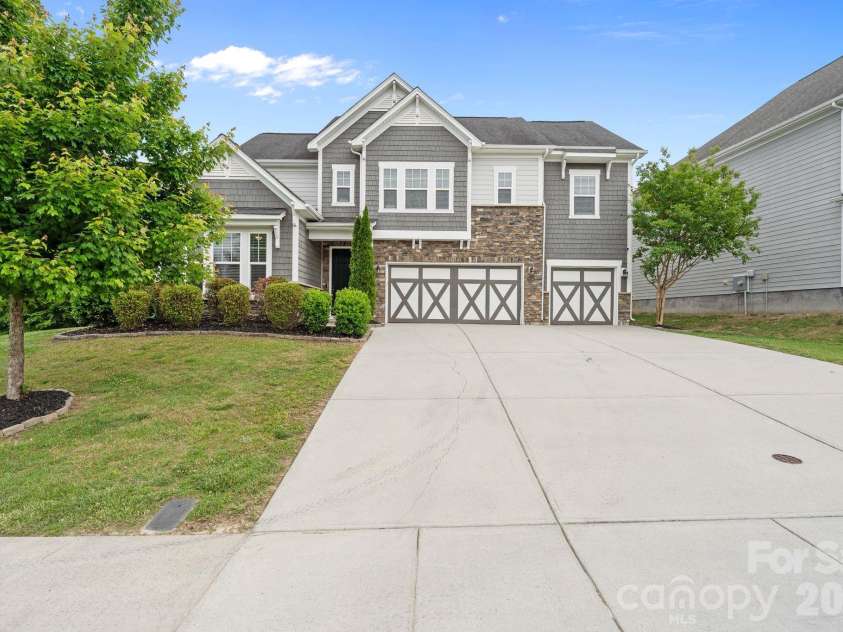 166 Stibbs Cross Road, Mooresville, NC 28115.  MLS# CAR4380055, YatesRealty ID 32883. 
