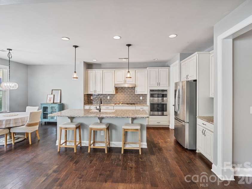 166 Stibbs Cross Road, Mooresville, NC 28115.  MLS# CAR4380055, YatesRealty ID 32883. Kitchen