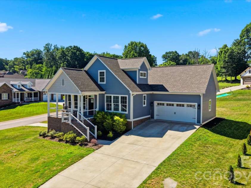 135 Maplewood Court, Hudson, NC 28638.  MLS# CAR4420699, YatesRealty ID 32884. 