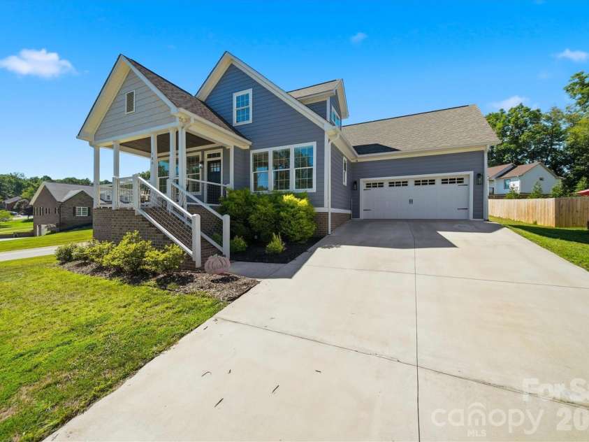 135 Maplewood Court, Hudson, NC 28638.  MLS# CAR4420699, YatesRealty ID 32884. 